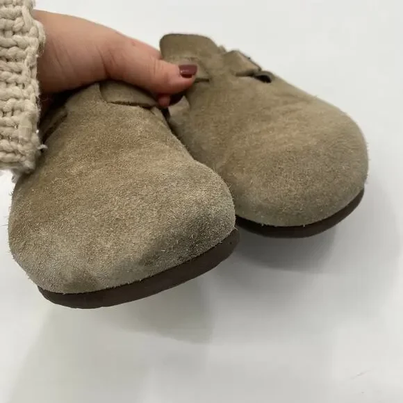 Birkenstock Boston Soft Footbed Clogs in taupe suede - Picture 3 of 8